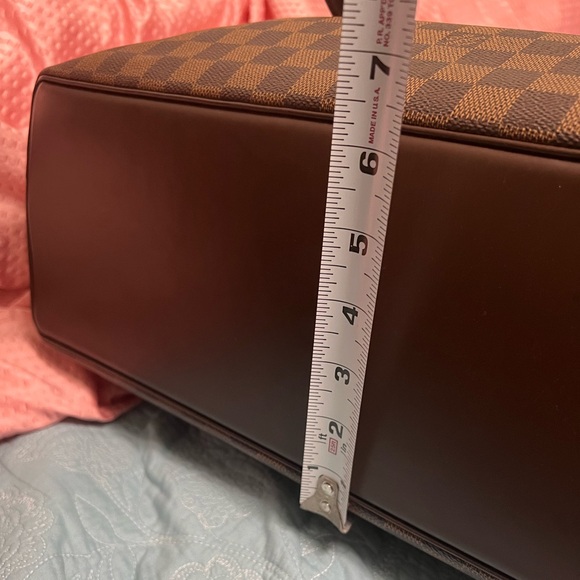 Louis Vuitton Damier Ebene Chelsea tote - Picture 16 of 17